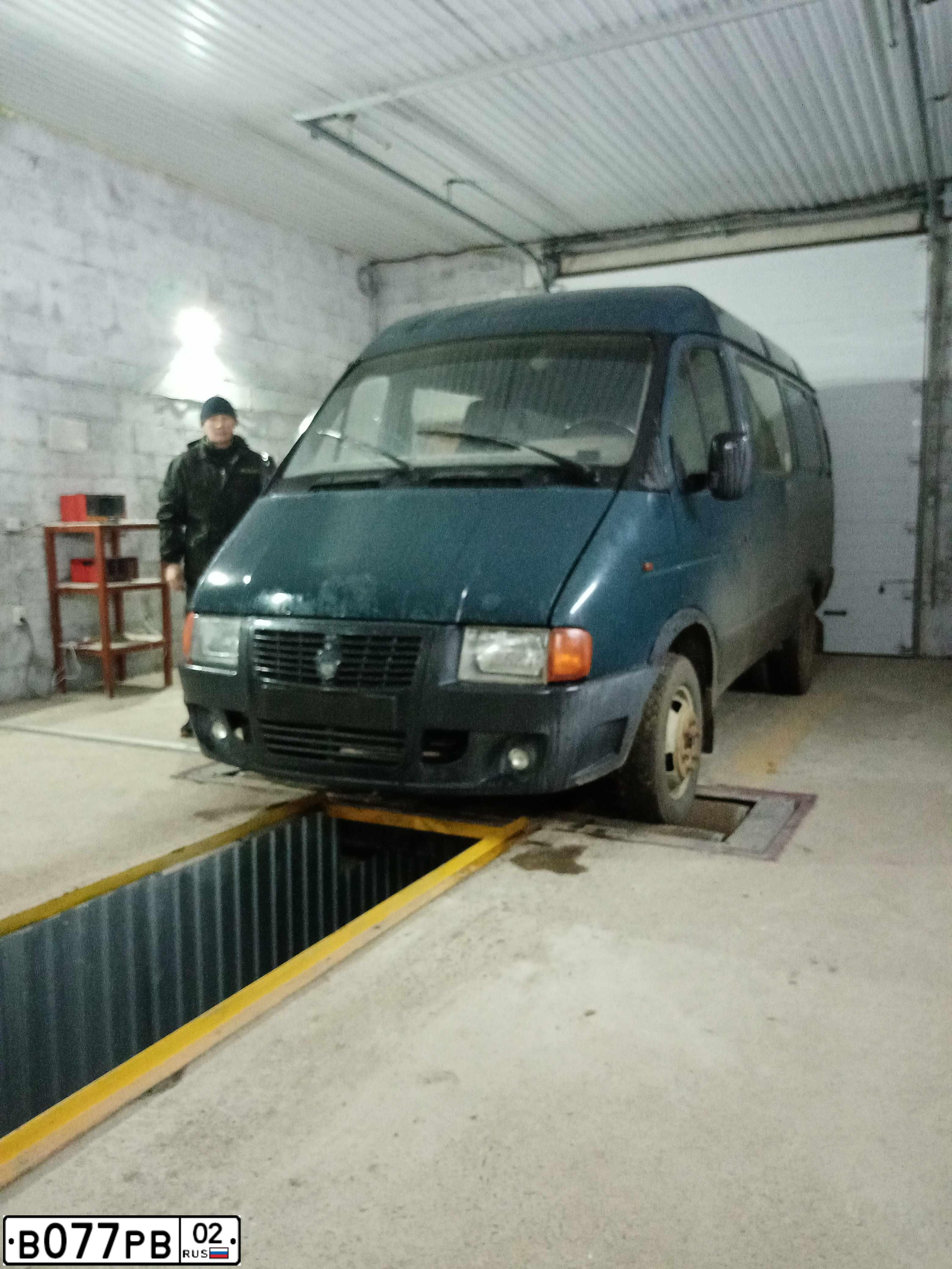 Фото автомобиля GAZ 2705 EL, 1997 — госномер М796УН702. Цвет: МУРЕНА