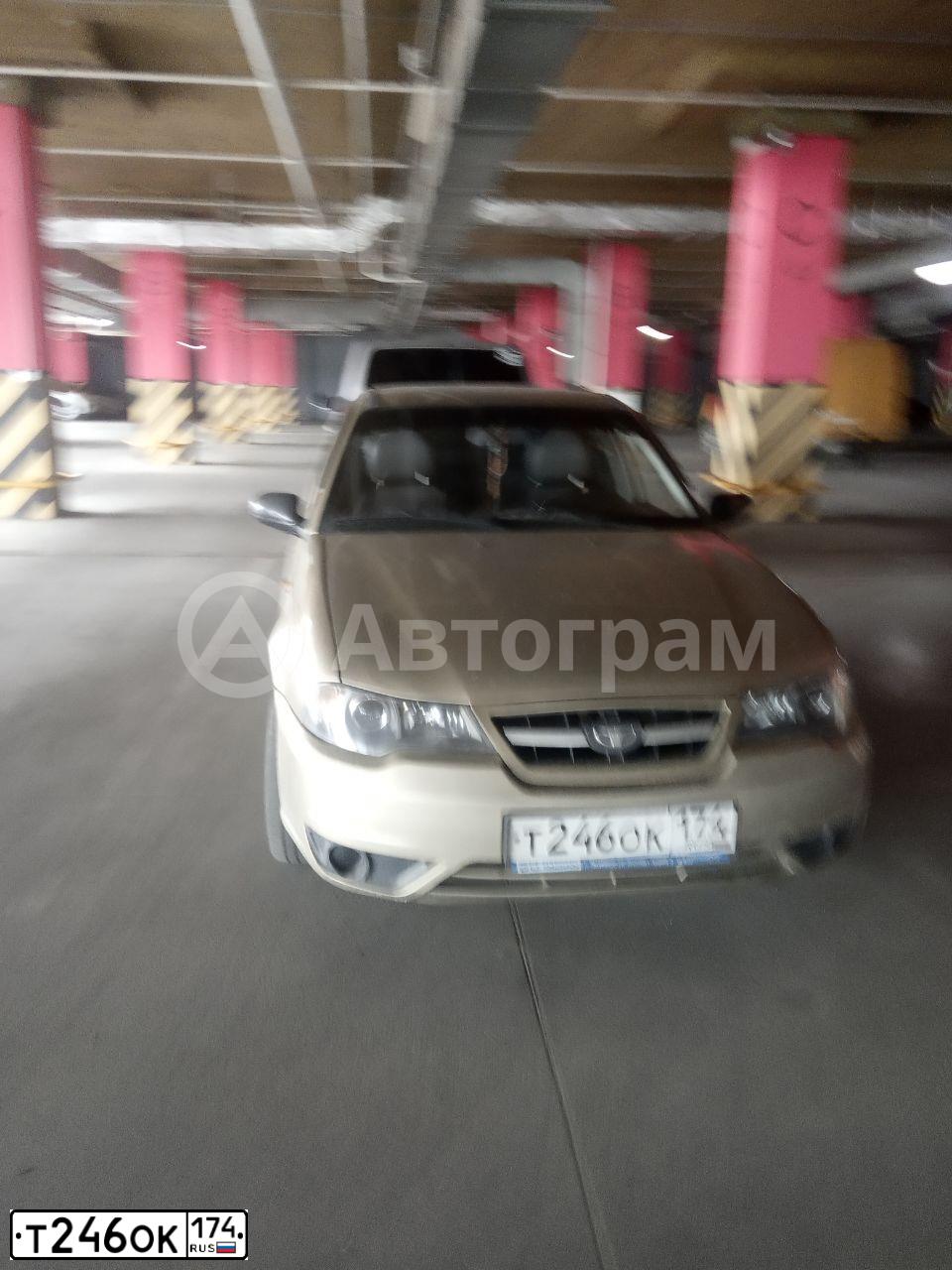 Фото автомобиля DAEWOO NEXIA, 2011 — госномер Т246ОК174. Цвет: БЕЖЕВЫЙ