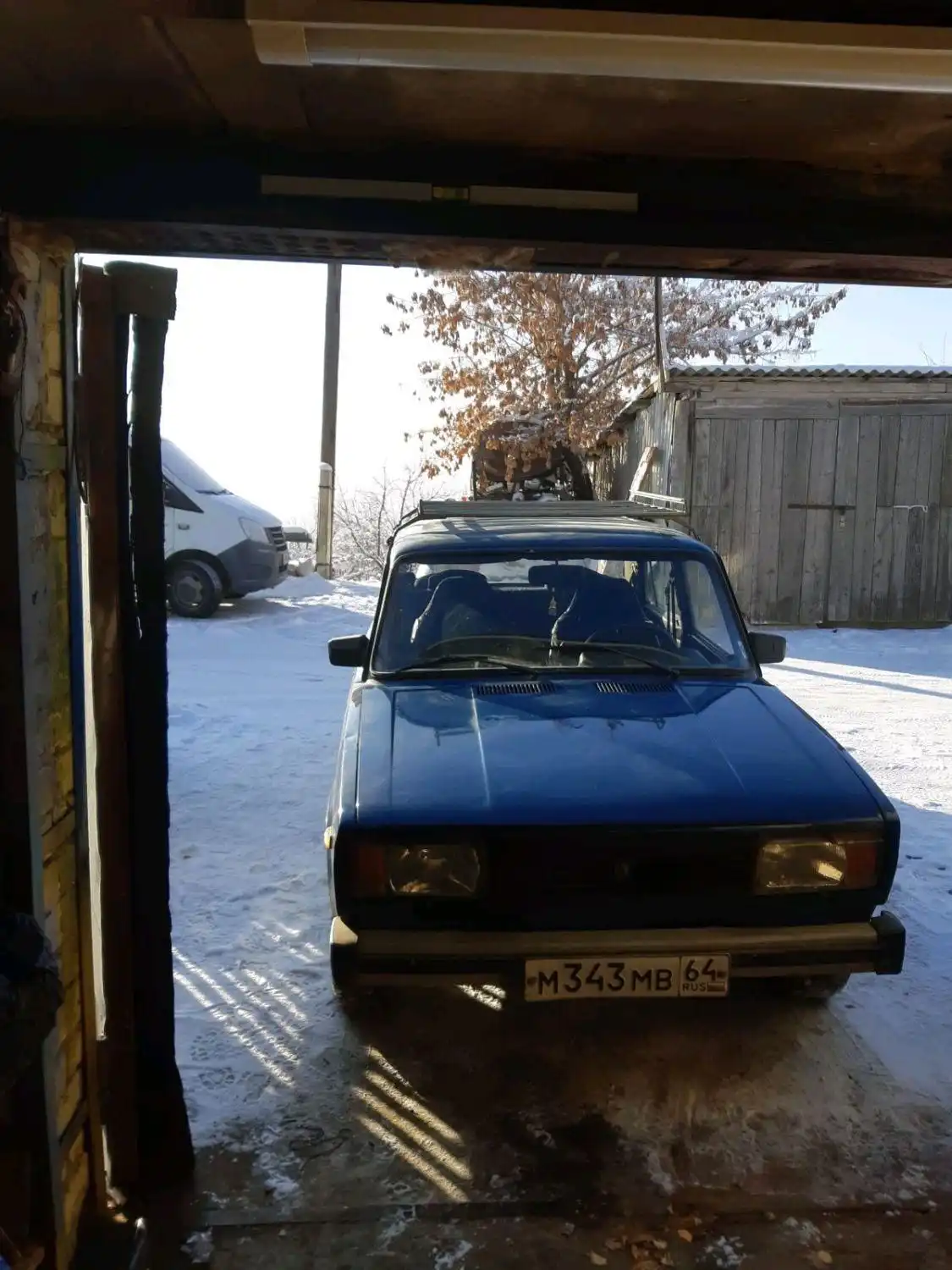 Фото автомобиля LADA 2105, 2000 — госномер М343МВ64. Цвет: СИНЕ ЗЕЛЕНЫЙ