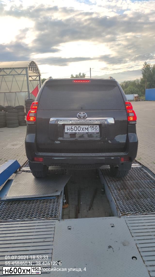 Фото автомобиля TOYOTA LANDCRUISER, 2017 — госномер А288СУ62. Цвет: ЧЕРНЫЙ