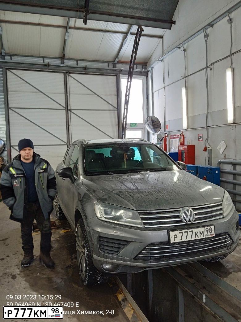 Фото автомобиля МЕРСЕДЕС БЕНЦ G320CDI, 2009 — госномер К500КА147. Цвет: ЧЕРНЫЙ