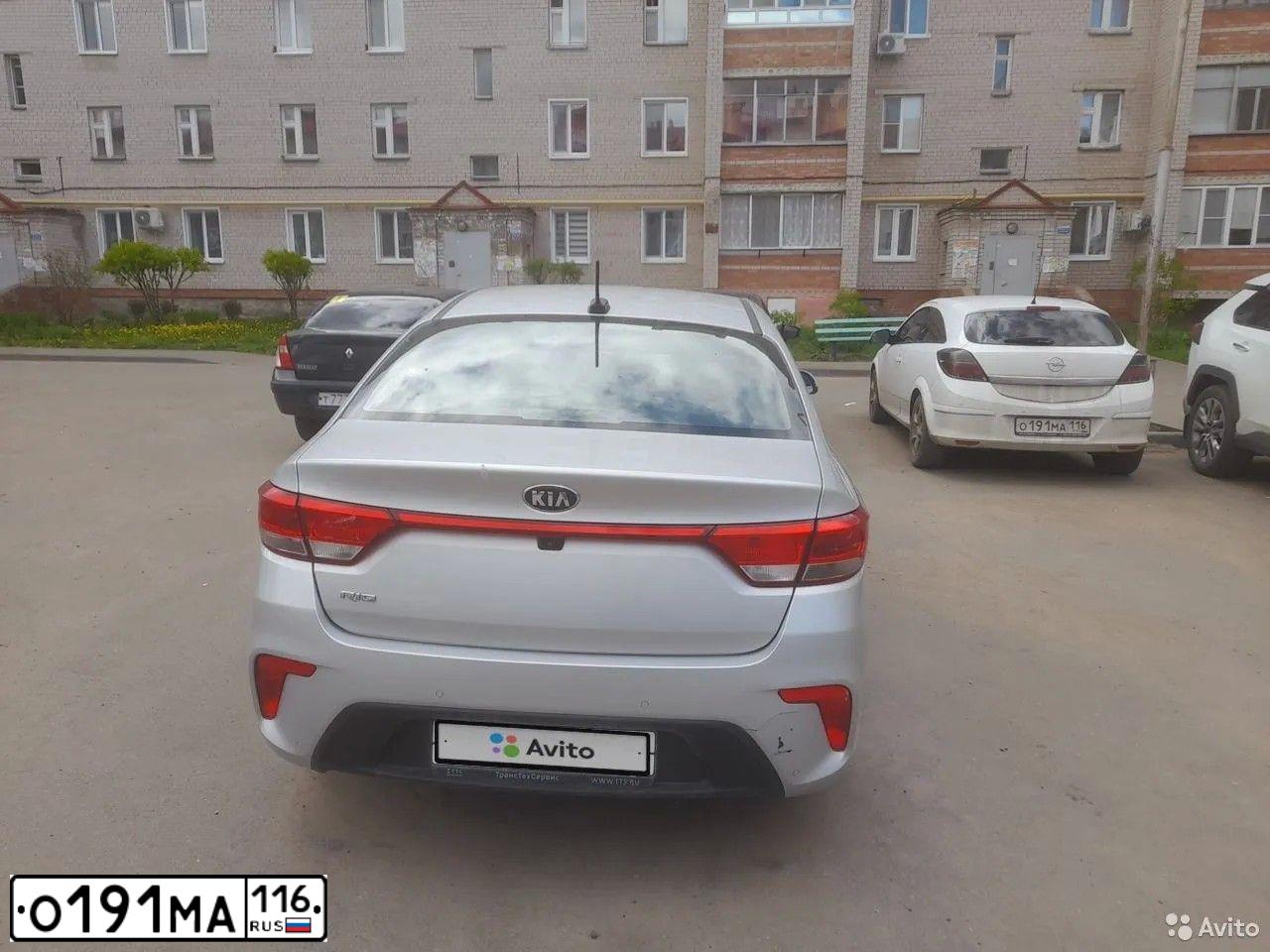 Фото автомобиля LADA 2114 SAMARA, 2005 — госномер А764ВВ702. Цвет: Серебристо-Желтый