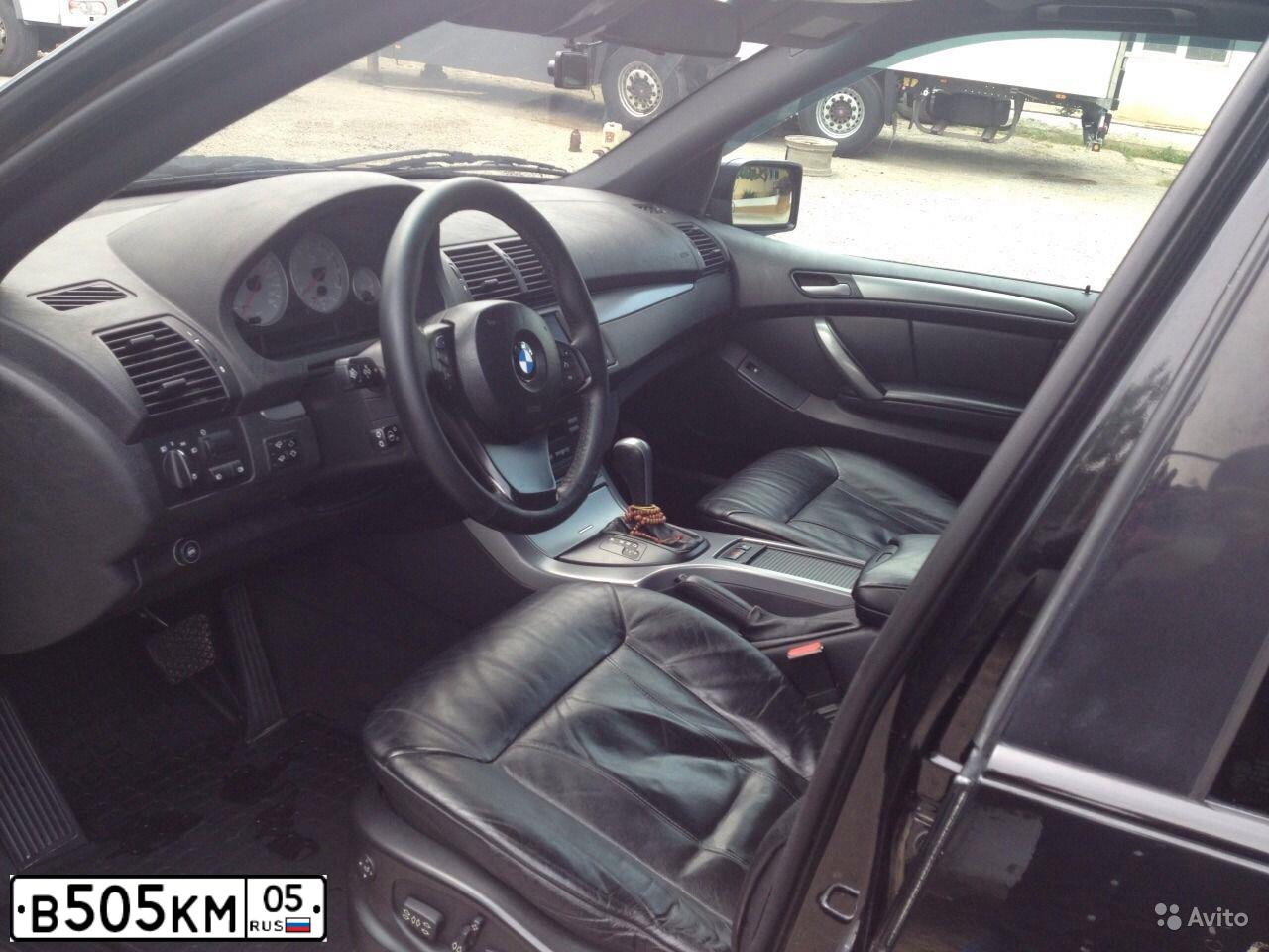 Фото автомобиля BMW X5, 2005 — госномер Р770АР199. Цвет: ЧЕРНЫЙ