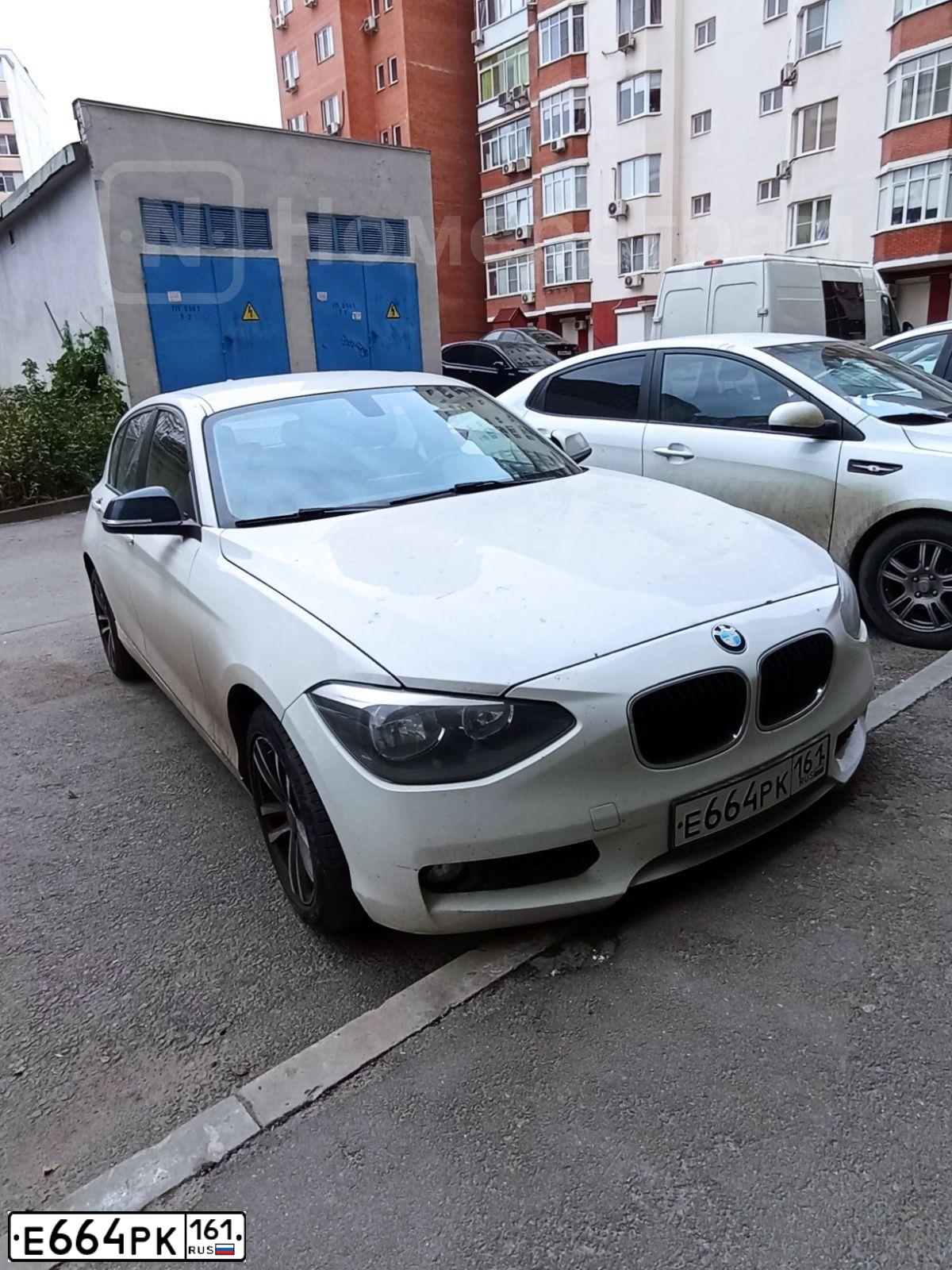 Фото автомобиля BMW SERIE 1, 2012 — госномер Е664РК161. Цвет: БЕЛЫЙ