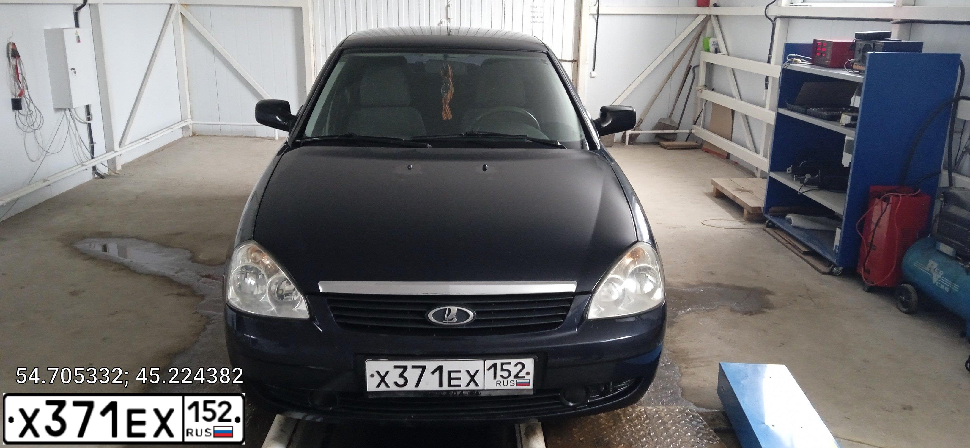 Фото автомобиля LADA 2172 PRIORA, 2008 — госномер Х371ЕХ152. Цвет: ГРАФИТОВЫЙ М ЕТАЛИК