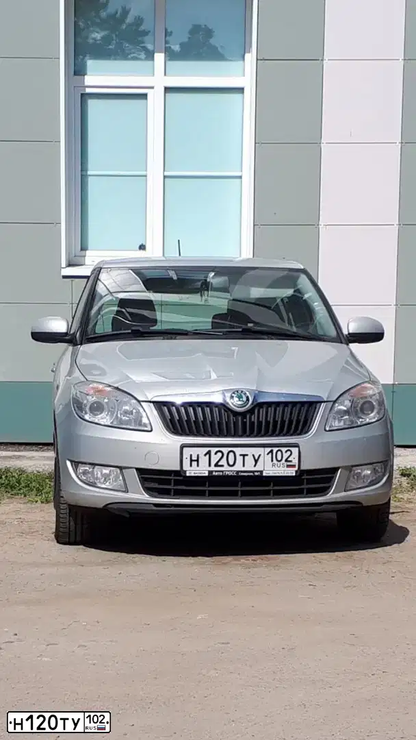 Фото автомобиля SKODA FABIA, 2012 — госномер Н982ОА45. Цвет: СЕРЕБРИСТО-ЖЕЛТЫЙ