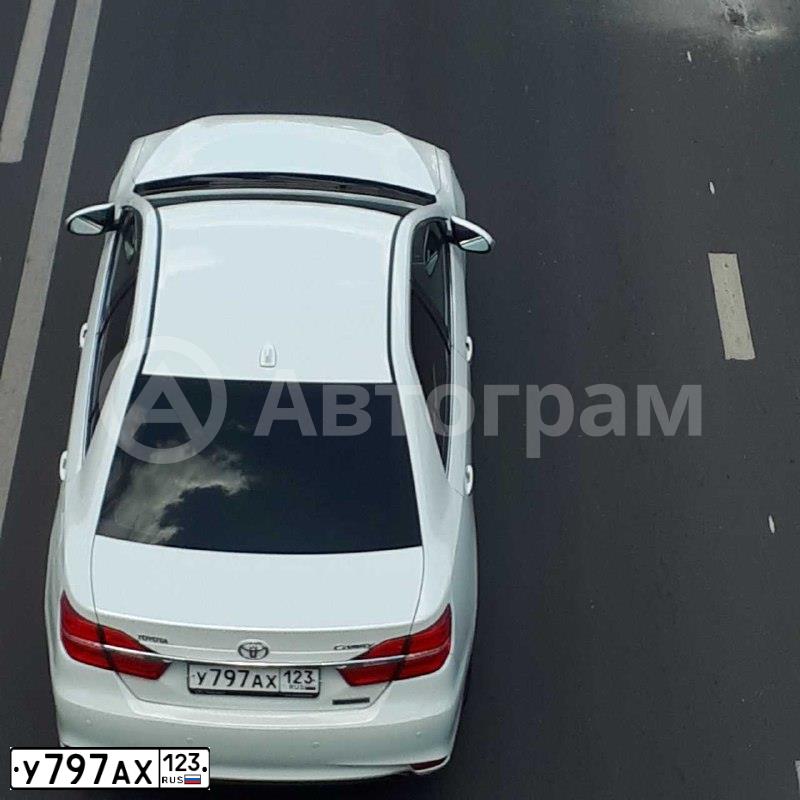 Фото автомобиля TOYOTA CAMRY, 2016 — госномер М646ХК161. Цвет: БЕЛЫЙ ПЕРЛАМУТР