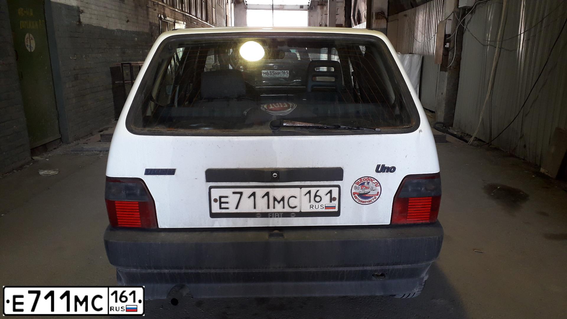 Фото автомобиля FIAT UNO, 1997 — госномер Е711МС161. Цвет: БЕЛЫЙ