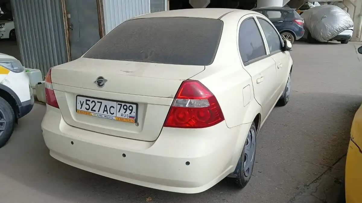 Фото автомобиля RAVON NEXIA R3, 2017 — госномер У527АС799. Цвет: ЖЁЛТЫЙ