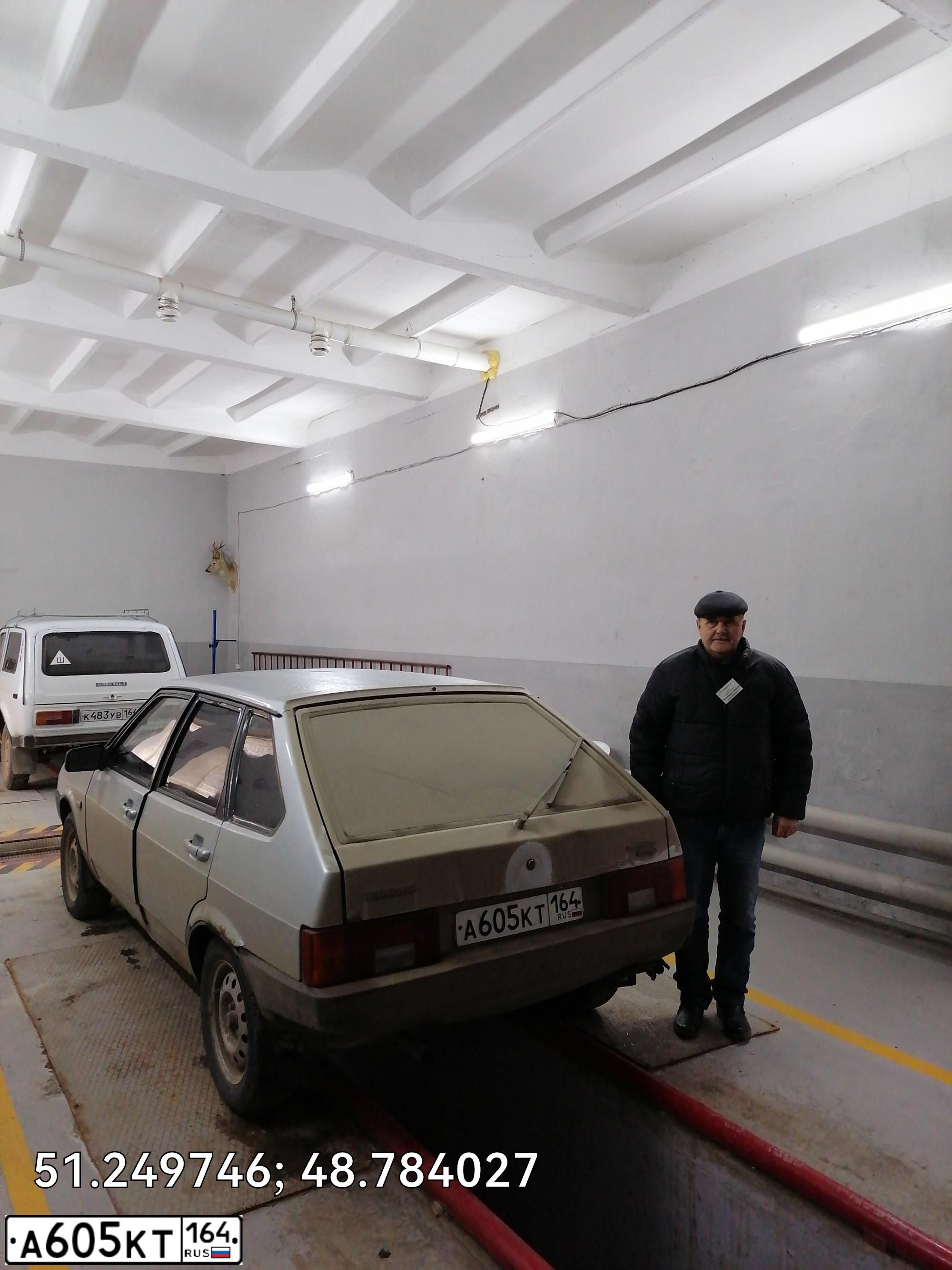Фото автомобиля LADA 2109 SAMARA, 2004 — госномер К498ОМ63. Цвет: СВЕТЛО-СЕРЕБРИСТЫЙ МЕТАЛЛ