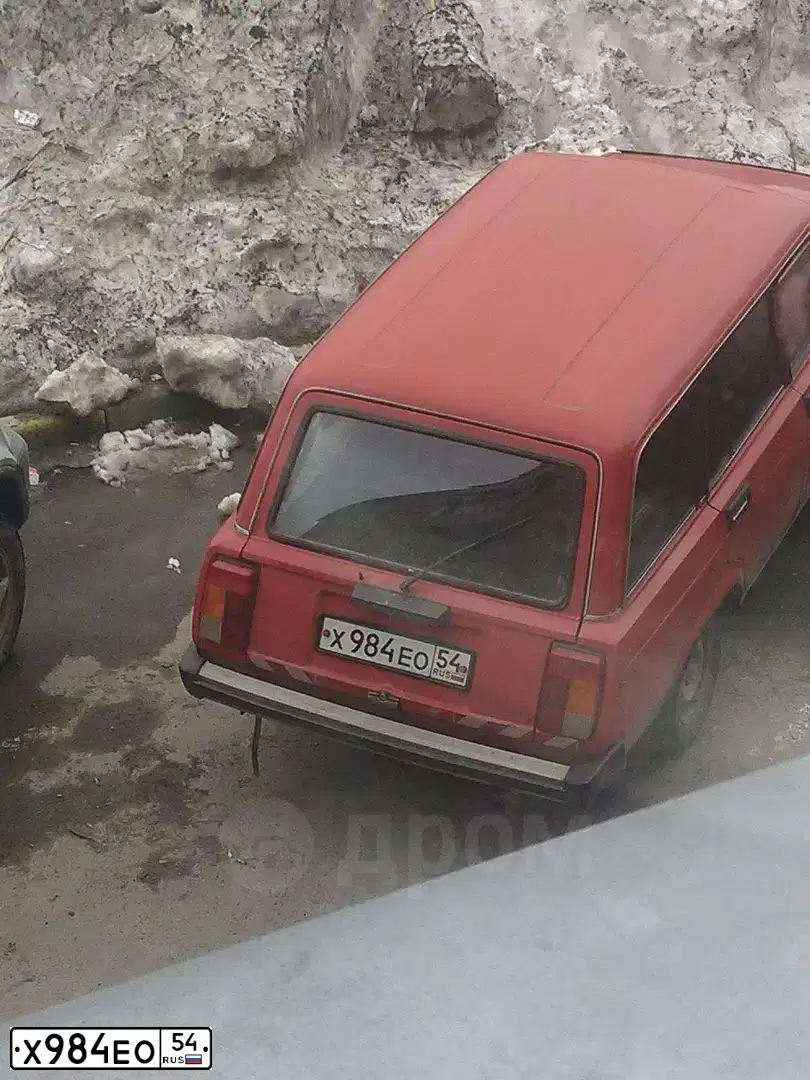 Фото автомобиля LADA 2104 LADA, 1987 — госномер Х984ЕО54. Цвет: Красный