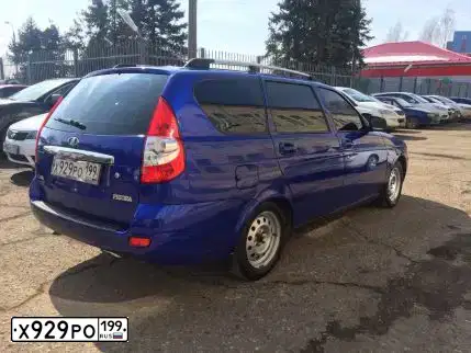 Фото автомобиля LADA 2171 PRIORA, 2011 — госномер У042РТ750. Цвет: СИНИЙ