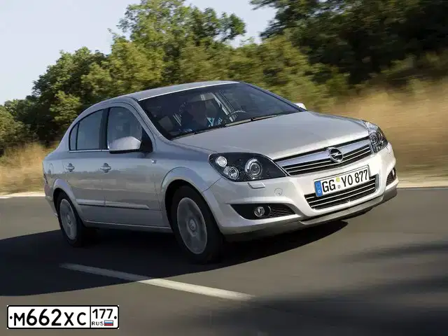 Фото автомобиля OPEL ASTRA, 2007 — госномер К842РУ21. Цвет: ЧЕРНЫЙ