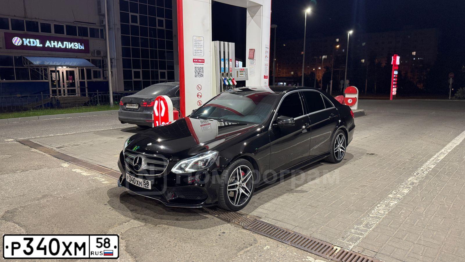 Фото автомобиля MERCEDES E-KLASSE, 2013 — госномер Р340ХМ58. Цвет: ЧЕРНЫЙ