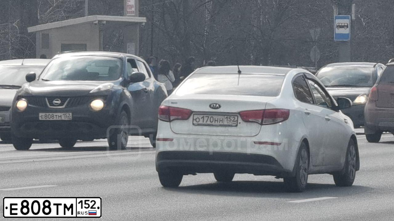 Фото автомобиля NISSAN JUKE, 2011 — госномер Е808ТМ152. Цвет: ЧЕРНЫЙ