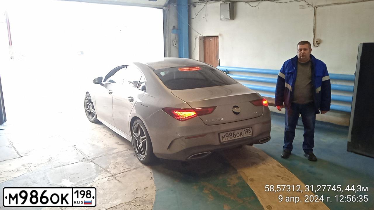 Фото автомобиля MERCEDES-BENZ CLA250, 2020 — госномер К256МВ53. Цвет: СЕРЫЙ