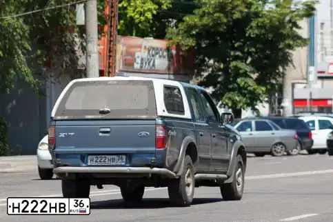 Фото автомобиля SSANGYONG MUSSO, 2007 — госномер В938НА01. Цвет: СИНИЙ