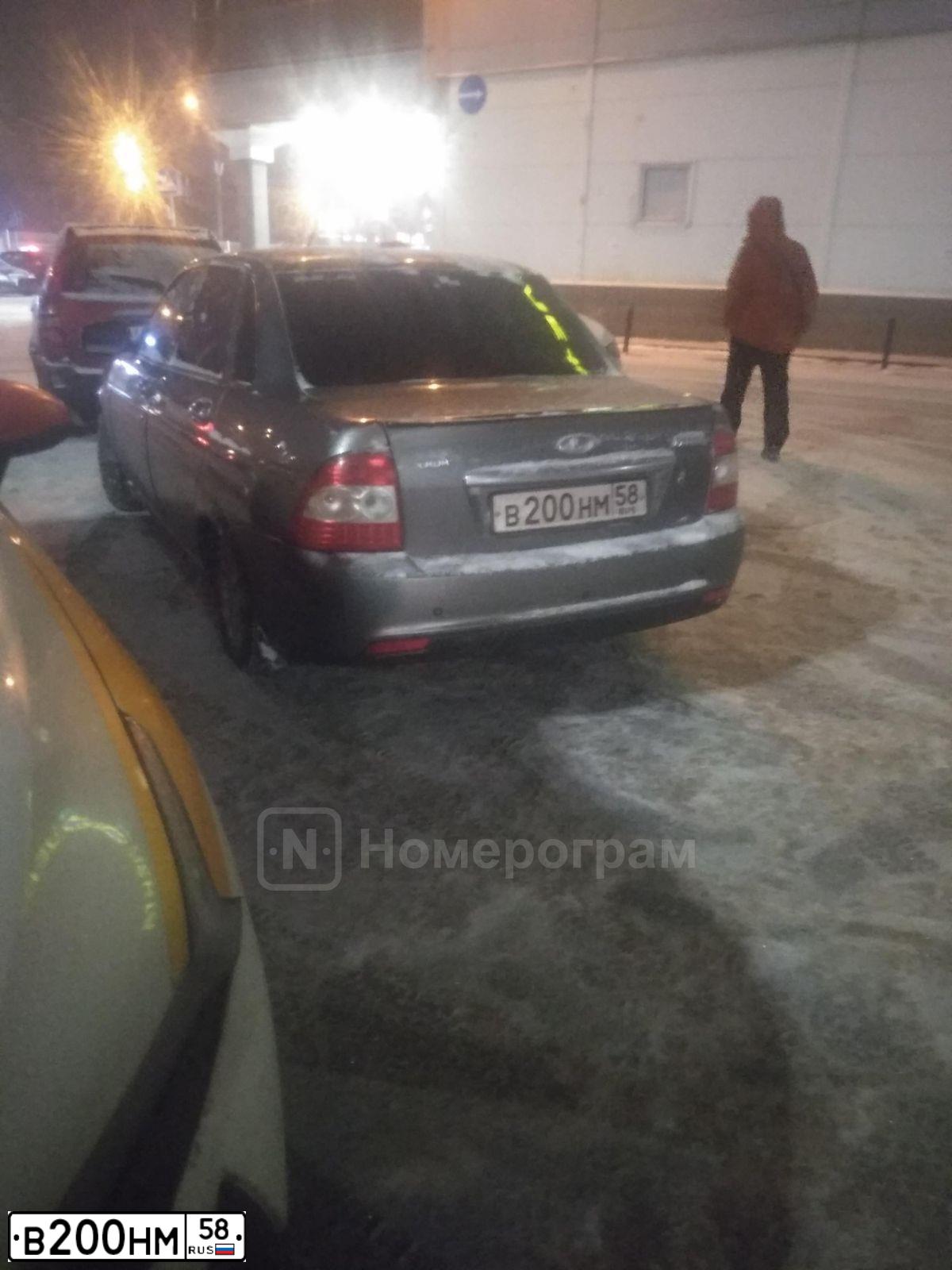 Фото автомобиля LADA 2170 PRIORA, 2010 — госномер В200НМ58. Цвет: СРЕДНИЙ СЕРО-ЗЕЛЕНЫЙ МЕТ