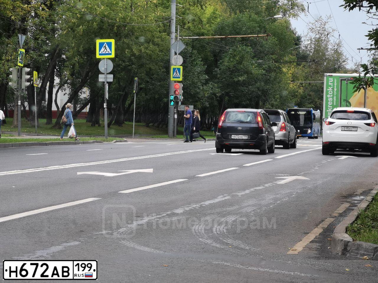 Фото автомобиля FORD FUSION, 2007 — госномер Е717ТХ799. Цвет: темно-серый