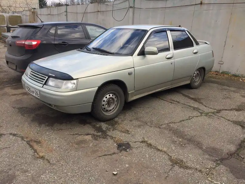 Фото автомобиля GAZ 3110 WOLGA, 2007 — госномер Р026НР26. Цвет: СЕРЫЙ