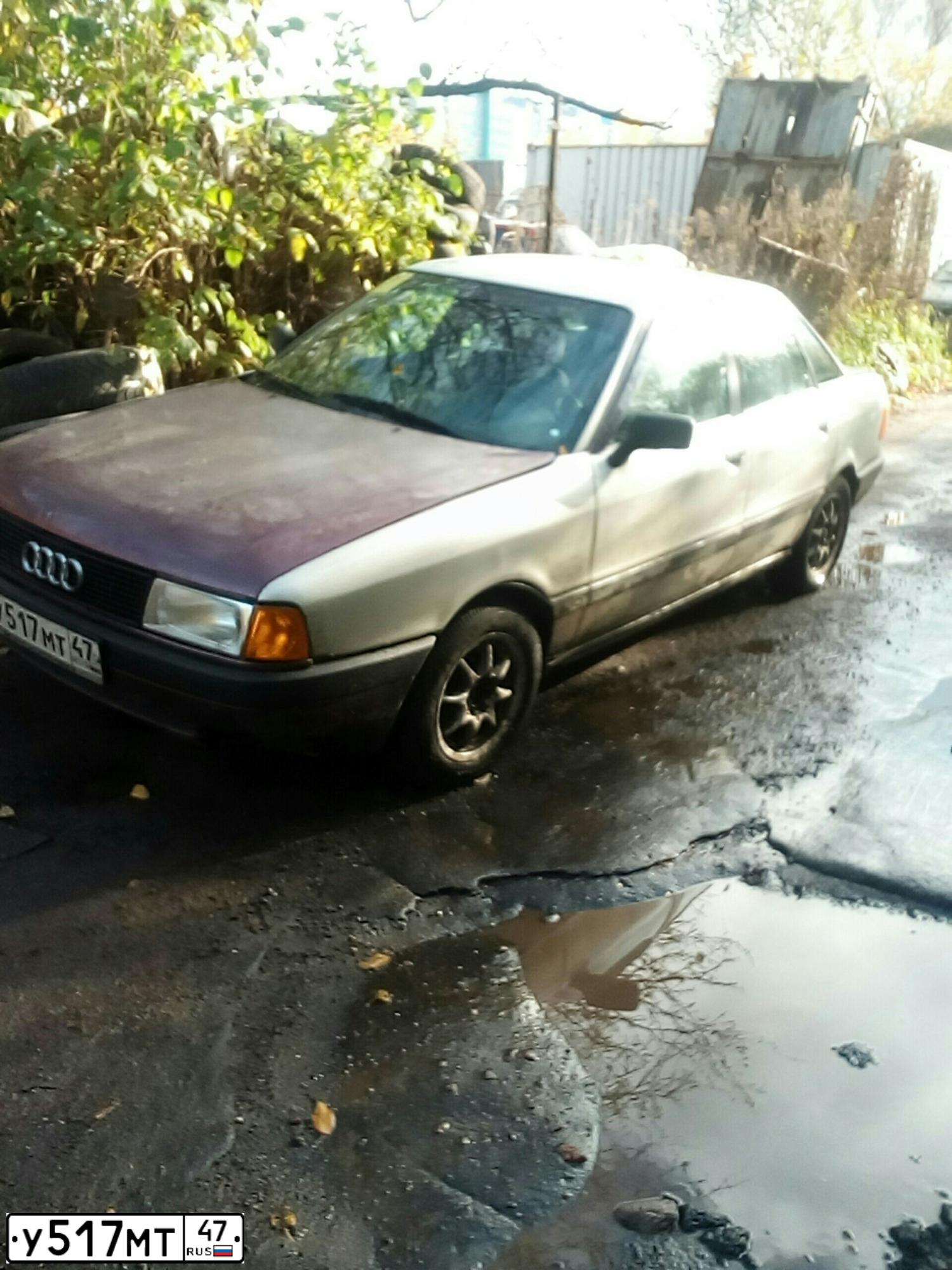Фото автомобиля AUDI I 80, 1989 — госномер У517МТ47. Цвет: Серый