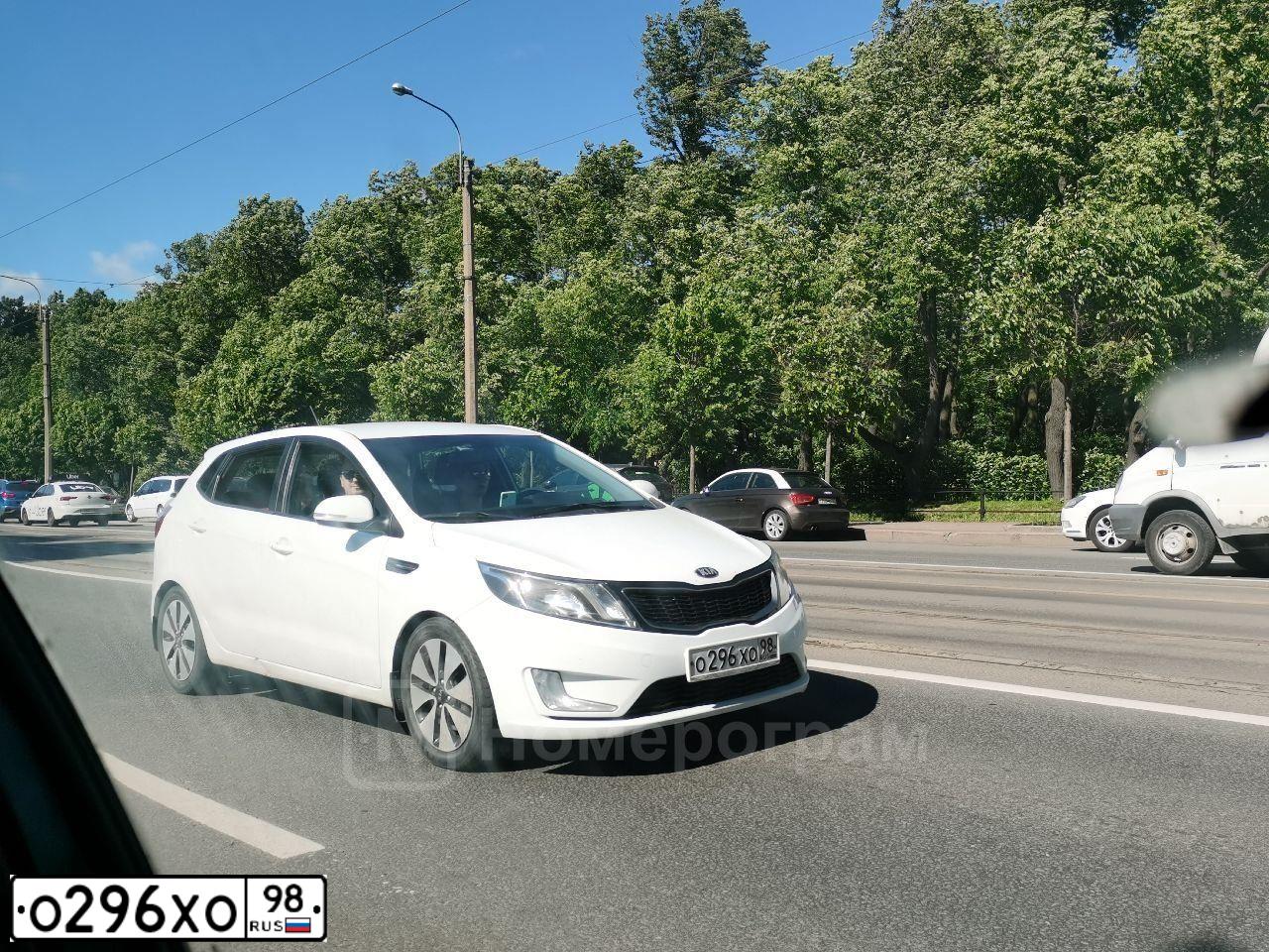 Фото автомобиля KIA PICANTO / MORNING, 2009 — госномер О718СУ60. Цвет: Светло-Серо-Голубой