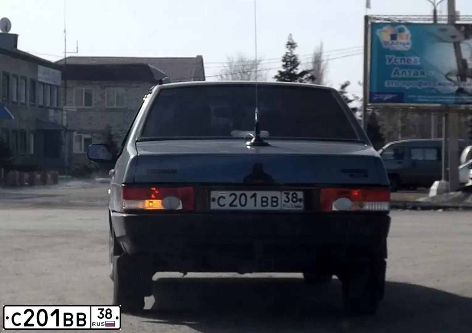 Фото автомобиля LADA 2109 SAMARA, 2001 — госномер С189СУ38. Цвет: СЕРЫЙ