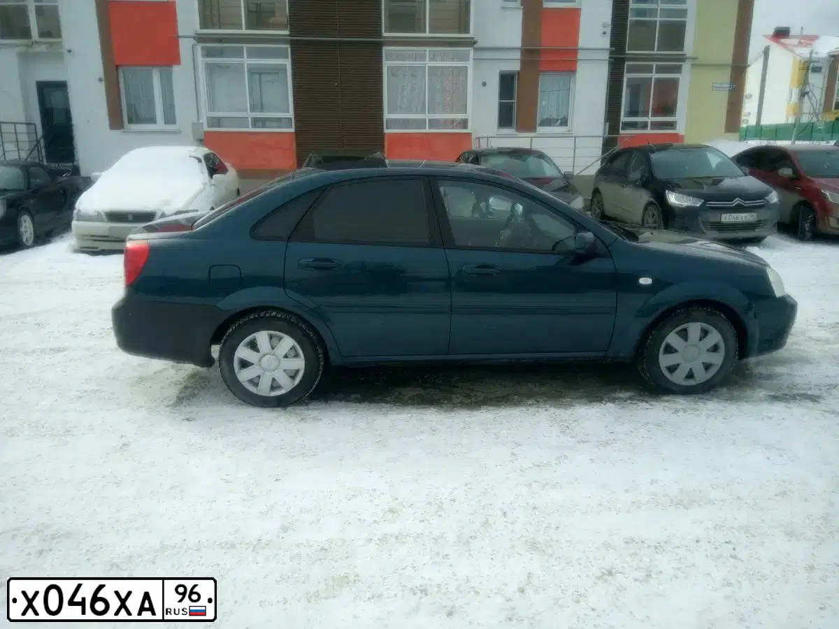 Фото автомобиля CITROEN C4, 2012 — госномер Х046ХА96. Цвет: ЧЕРНЫЙ