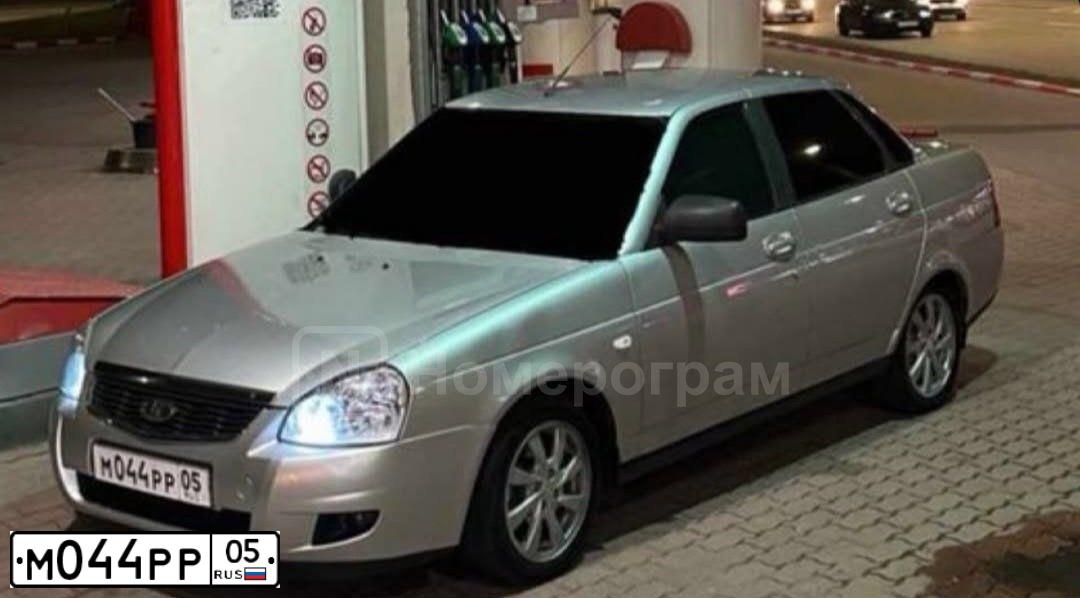 Фото автомобиля LADA 2170 PRIORA, 2009 — госномер М044РР05. Цвет: Белый