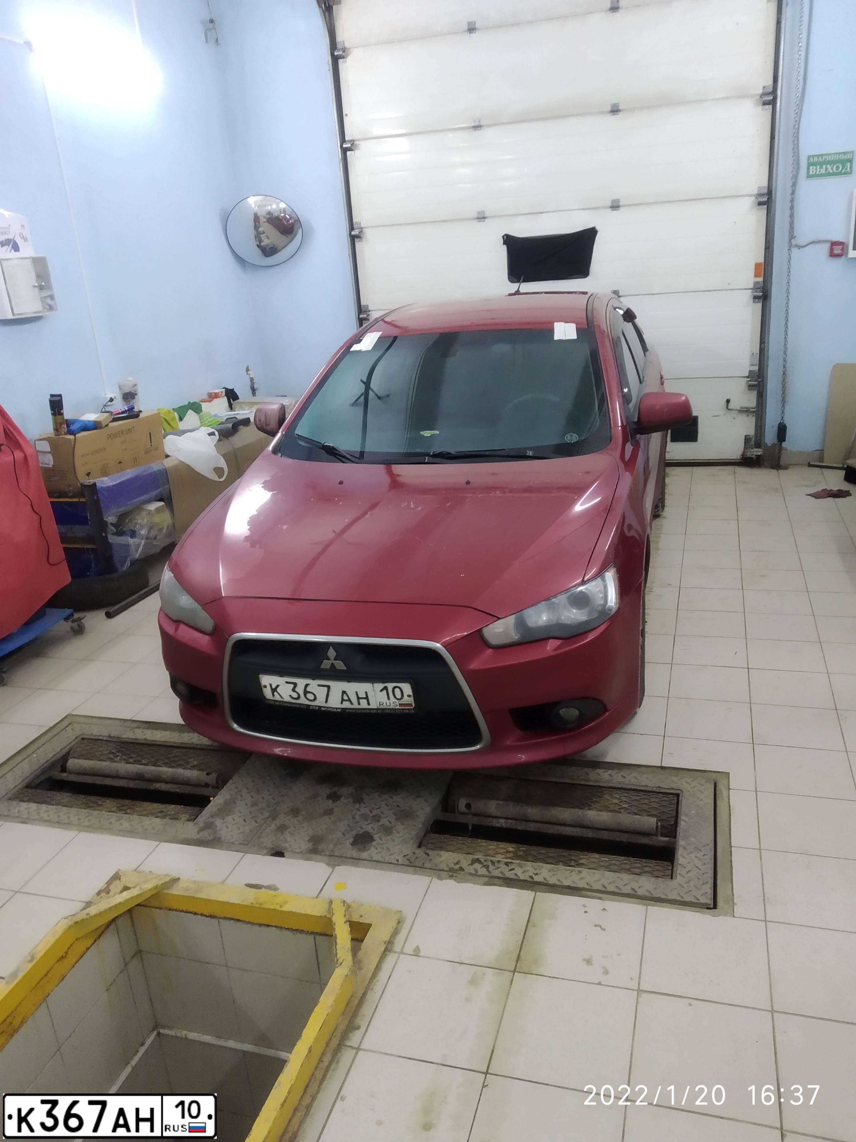 Фото автомобиля MITSUBISHI LANCER, 2008 — госномер Н549РВ790. Цвет: Красный