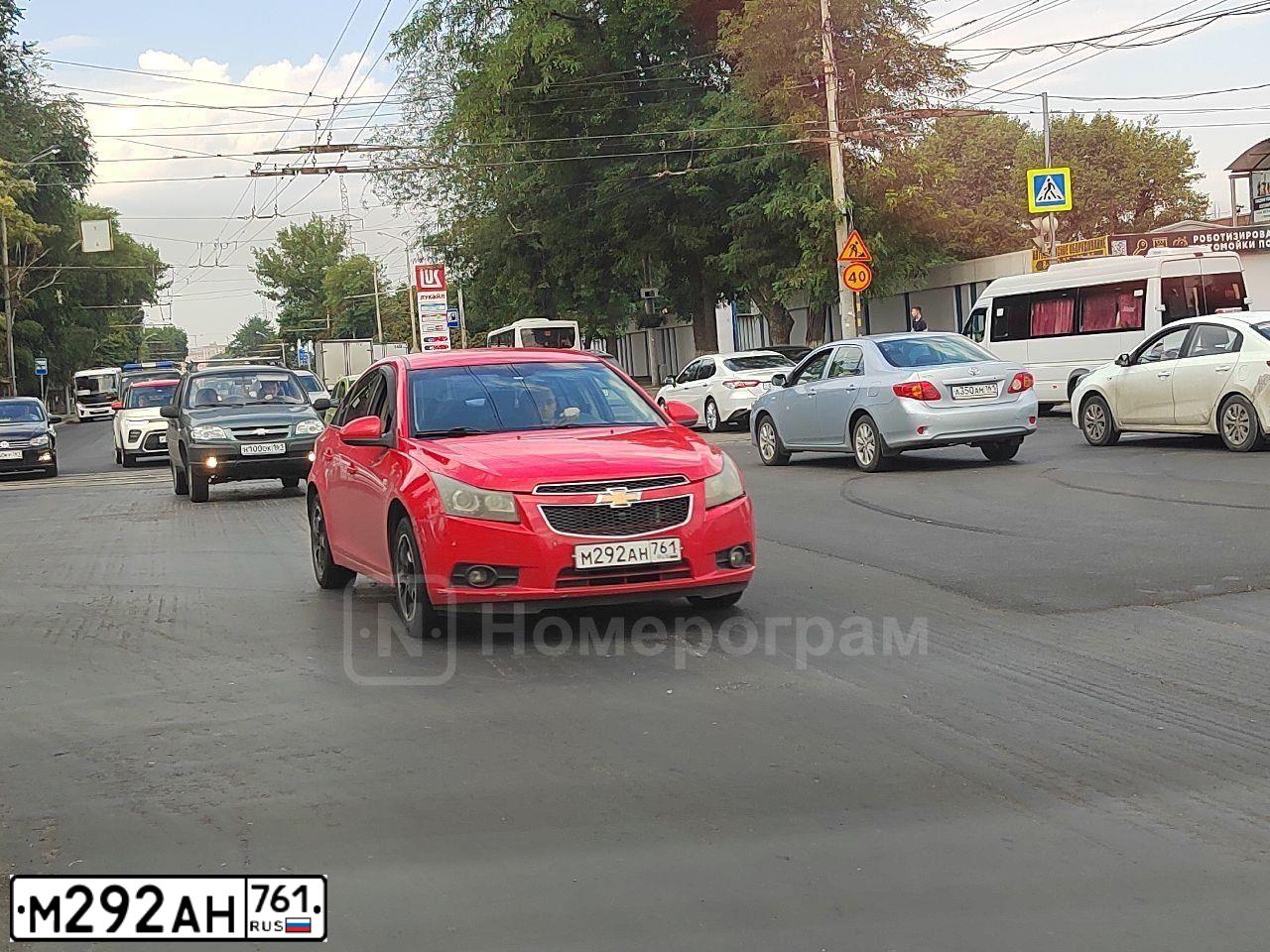 Фото автомобиля CHEVROLET CRUZE, 2009 — госномер К866КА180. Цвет: Красный