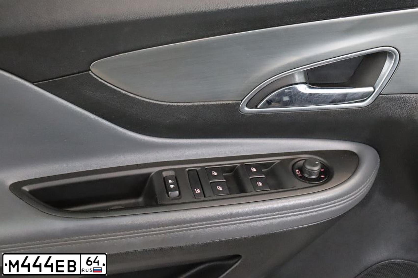Фото автомобиля OPEL MOKKA, 2013 — госномер К713РМ790. Цвет: ЧЕРНЫЙ