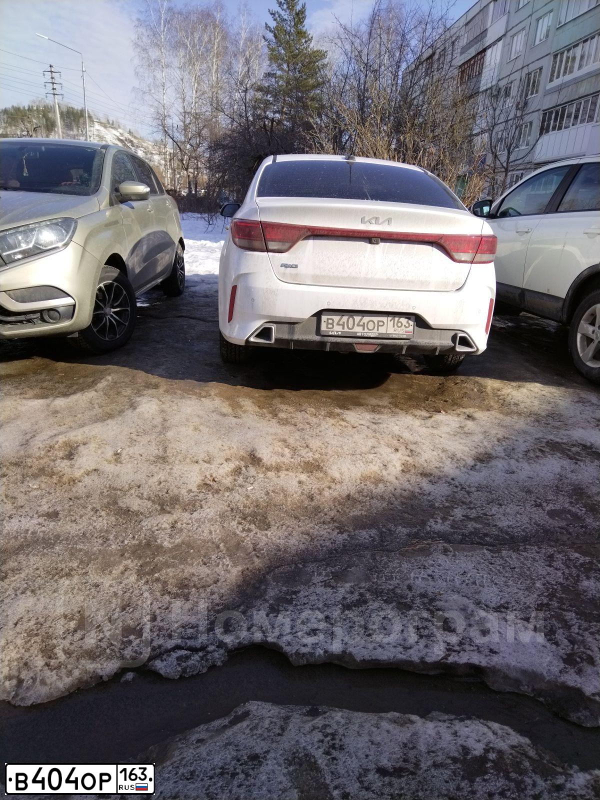 Фото автомобиля KIA RIO, 2015 — госномер Е261РР763
