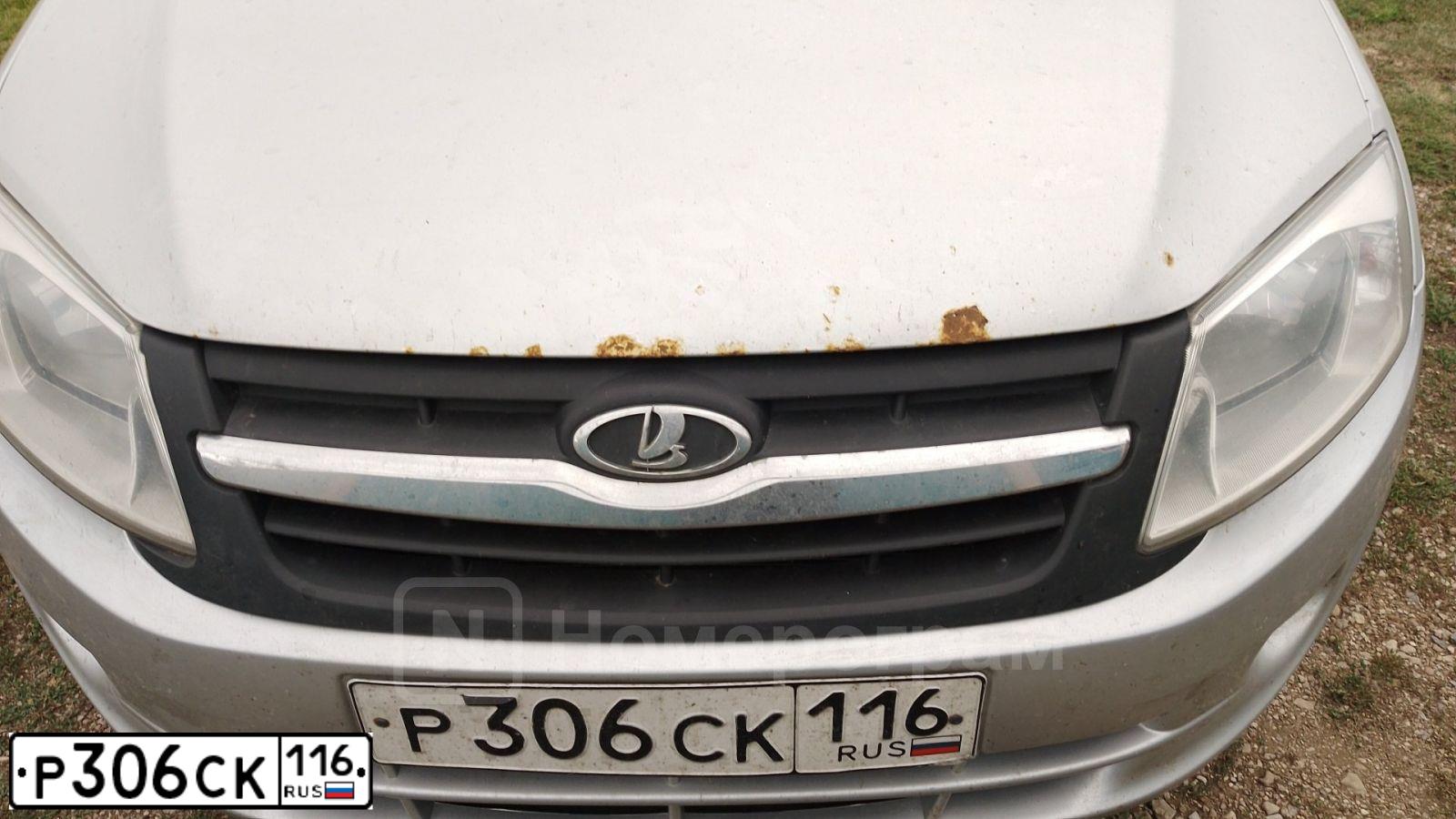 Фото автомобиля LADA 2190 GRANTA, 2012 — госномер Р306СК116. Цвет: Серебристый