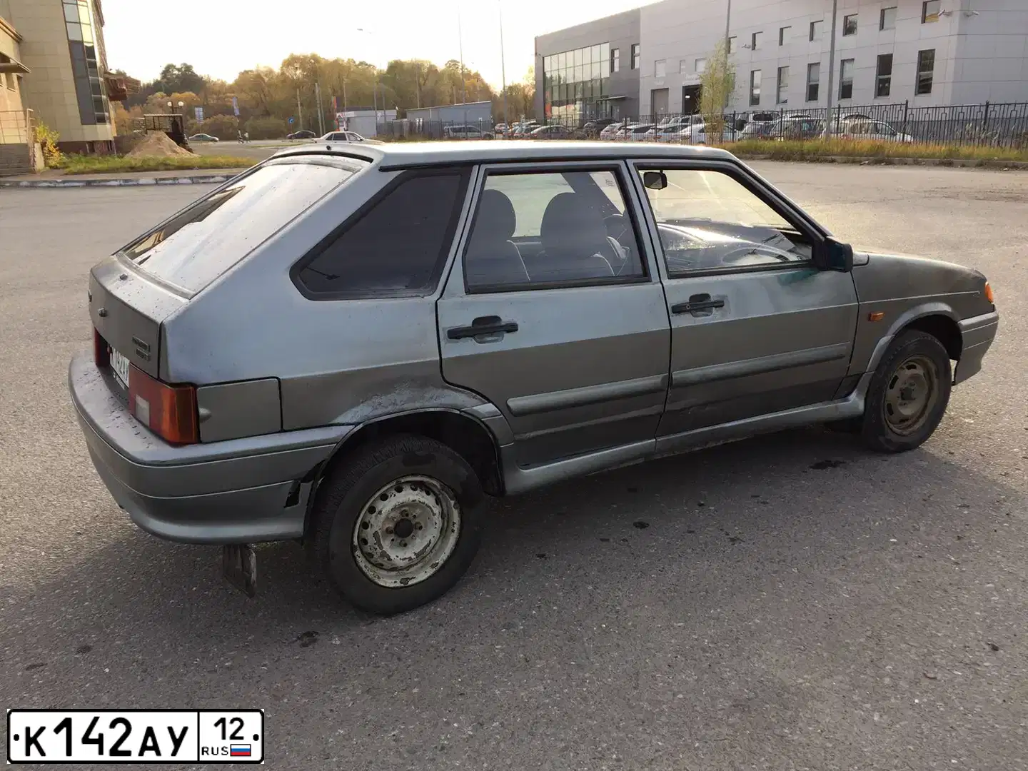 Фото автомобиля LADA 2114 SAMARA, 2008 — госномер А410ТС43. Цвет: СРЕДНИЙ СЕРО-ЗЕЛЕНЫЙ МЕТ.
