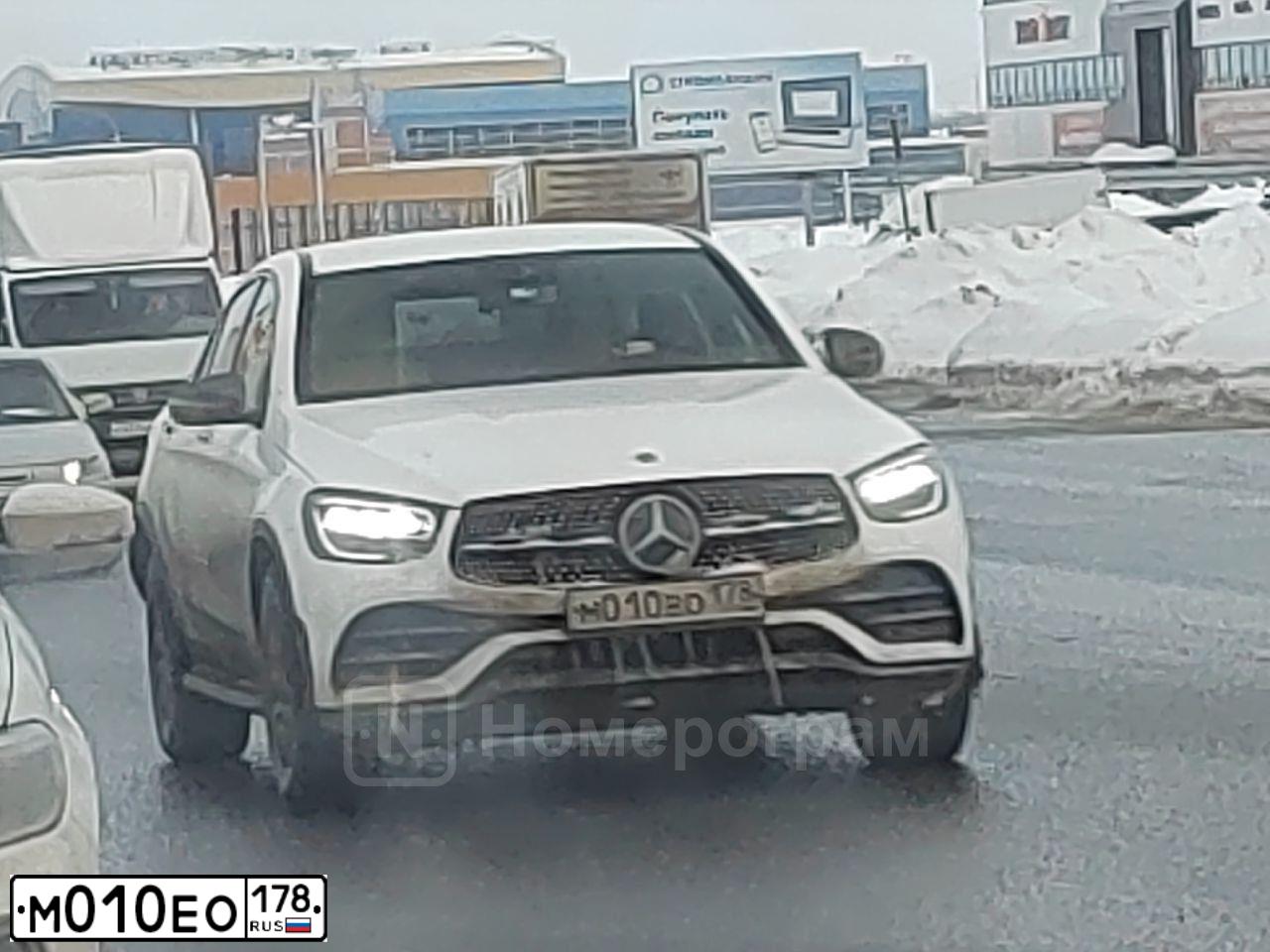 Фото автомобиля BMW X1, 2011 — госномер К719ХА147. Цвет: синий