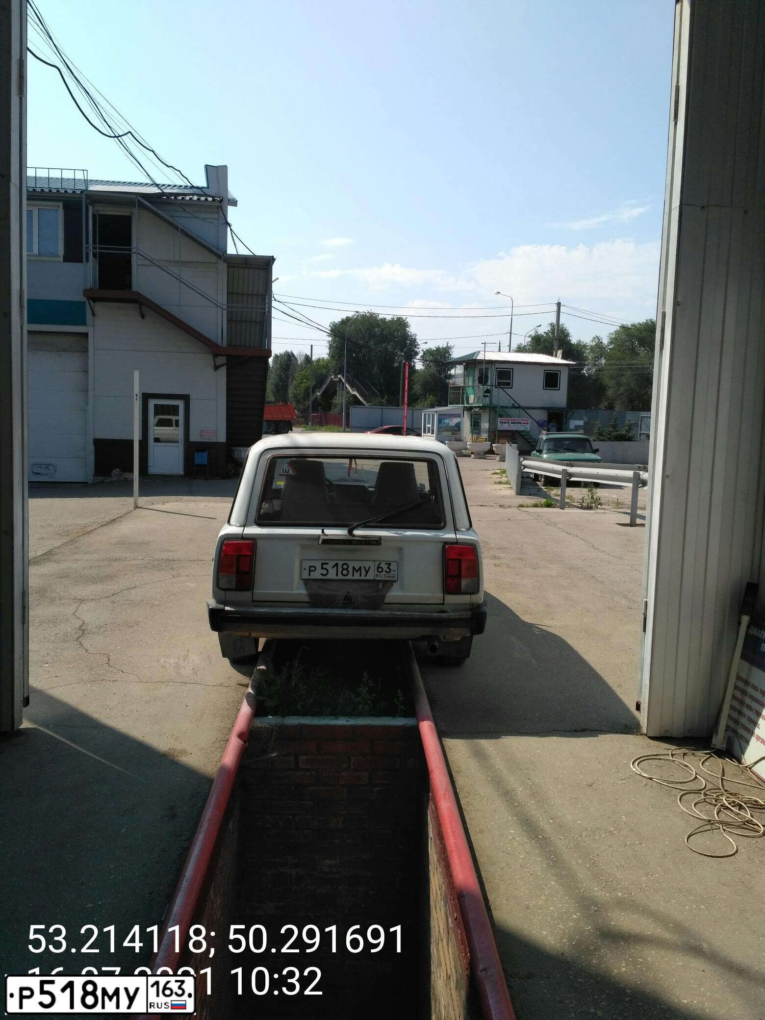 Фото автомобиля LADA 2129 NIVA, 1995 — госномер Х275ТМ63. Цвет: КОРИЧНЕВЫЙ