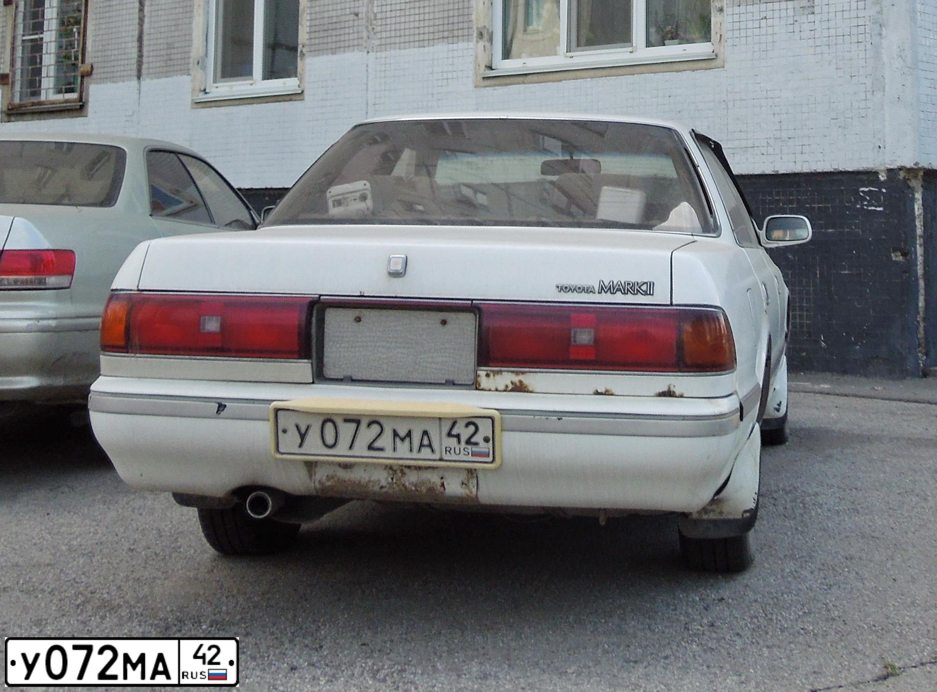 Фото автомобиля ТОУОТА МАRК 2 ТОУОТА МАRК 2, 1992 — госномер У072МА42. Цвет: Белый