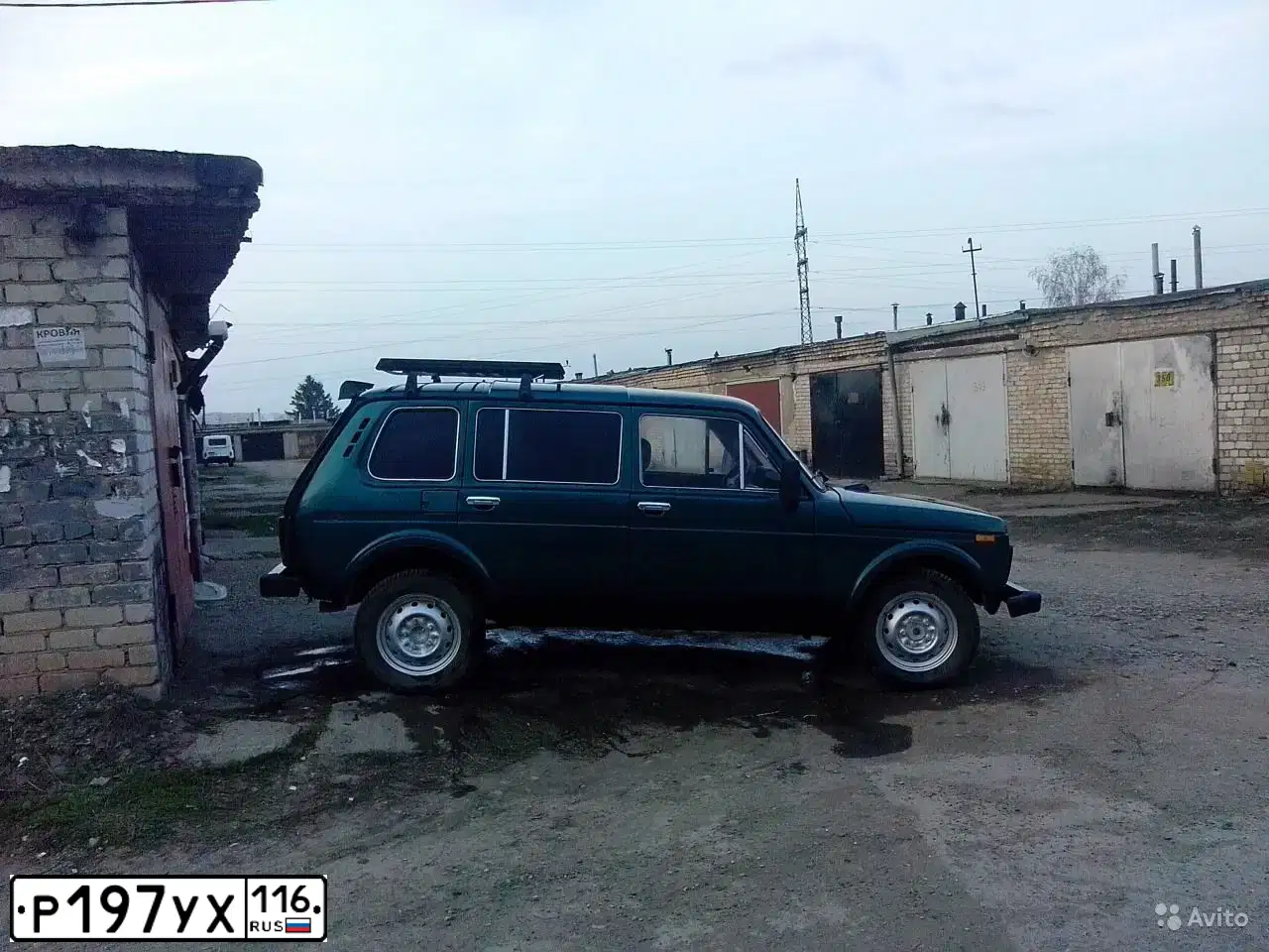 Фото автомобиля LADA 2131 NIVA, 1997 — госномер Р197УХ116. Цвет: ЗЕЛЕНЫЙ