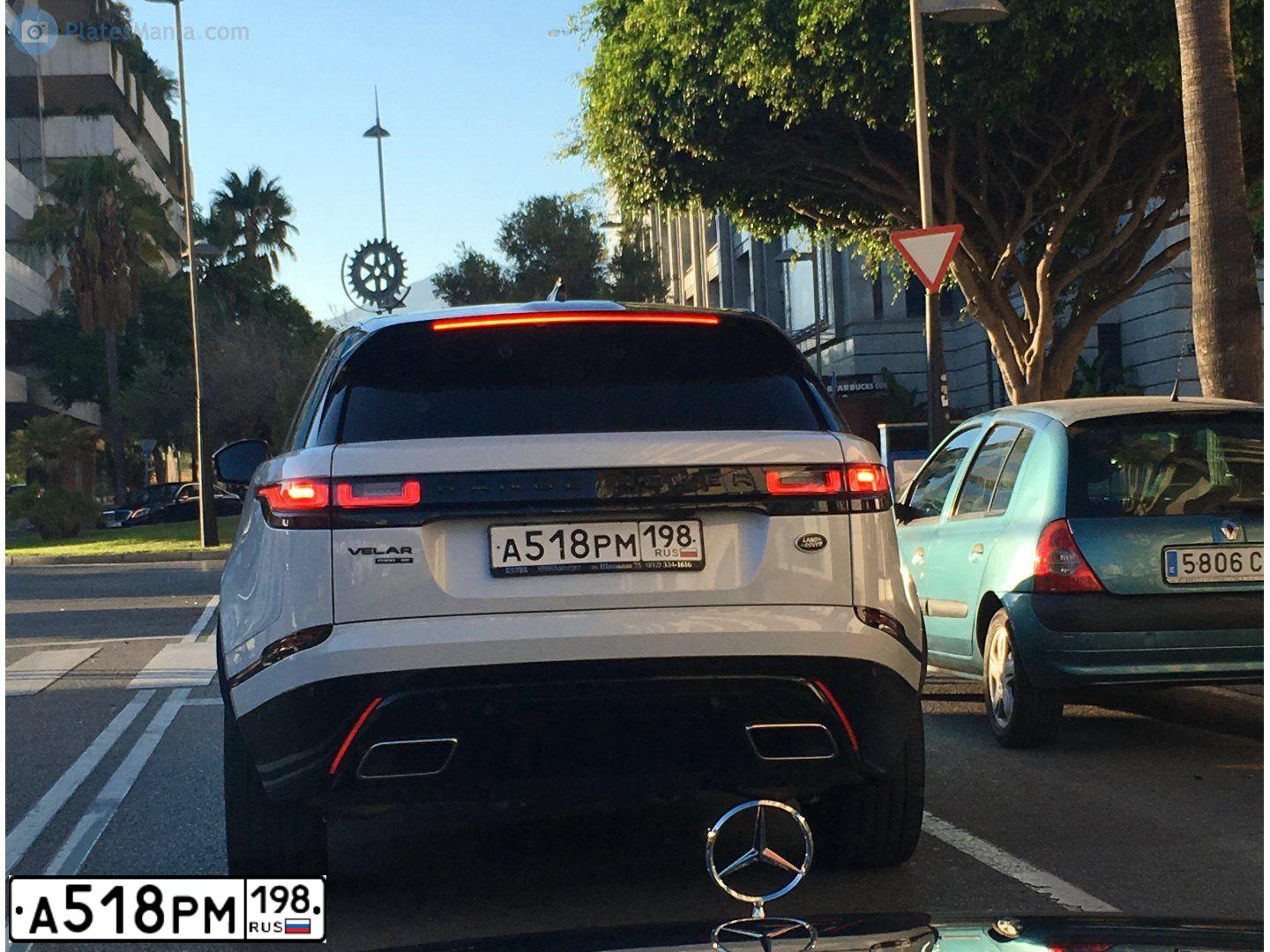 Фото автомобиля LANDROVER RANGE ROVER VELAR, 2018 — госномер А518РМ198. Цвет: БЕЛЫЙ