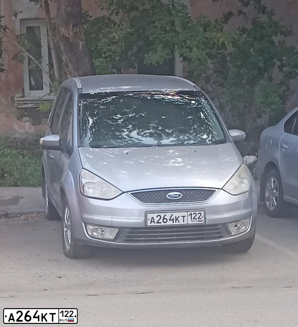 Фото автомобиля FORD GALAXY, 2007 — госномер Р567НС142. Цвет: СЕРЕБРИСТЫЙ