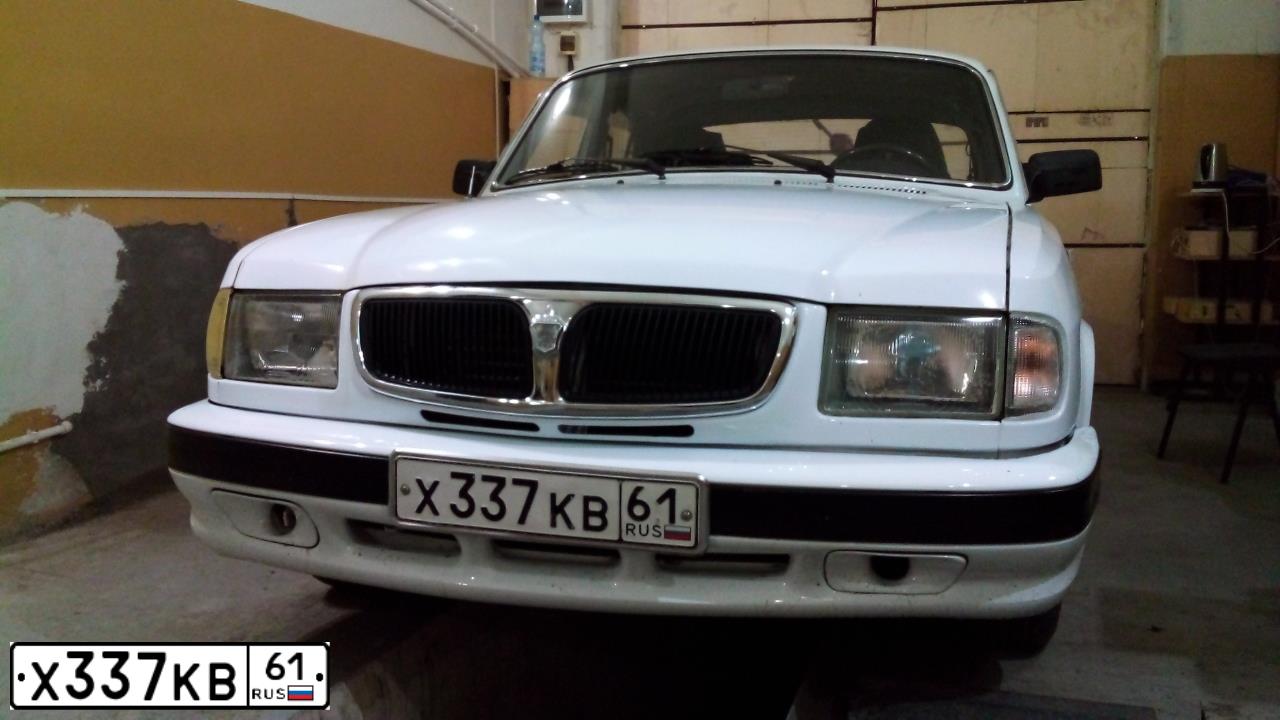 Фото автомобиля GAZ 3110 WOLGA, 2000 — госномер Х337КВ61. Цвет: Белый