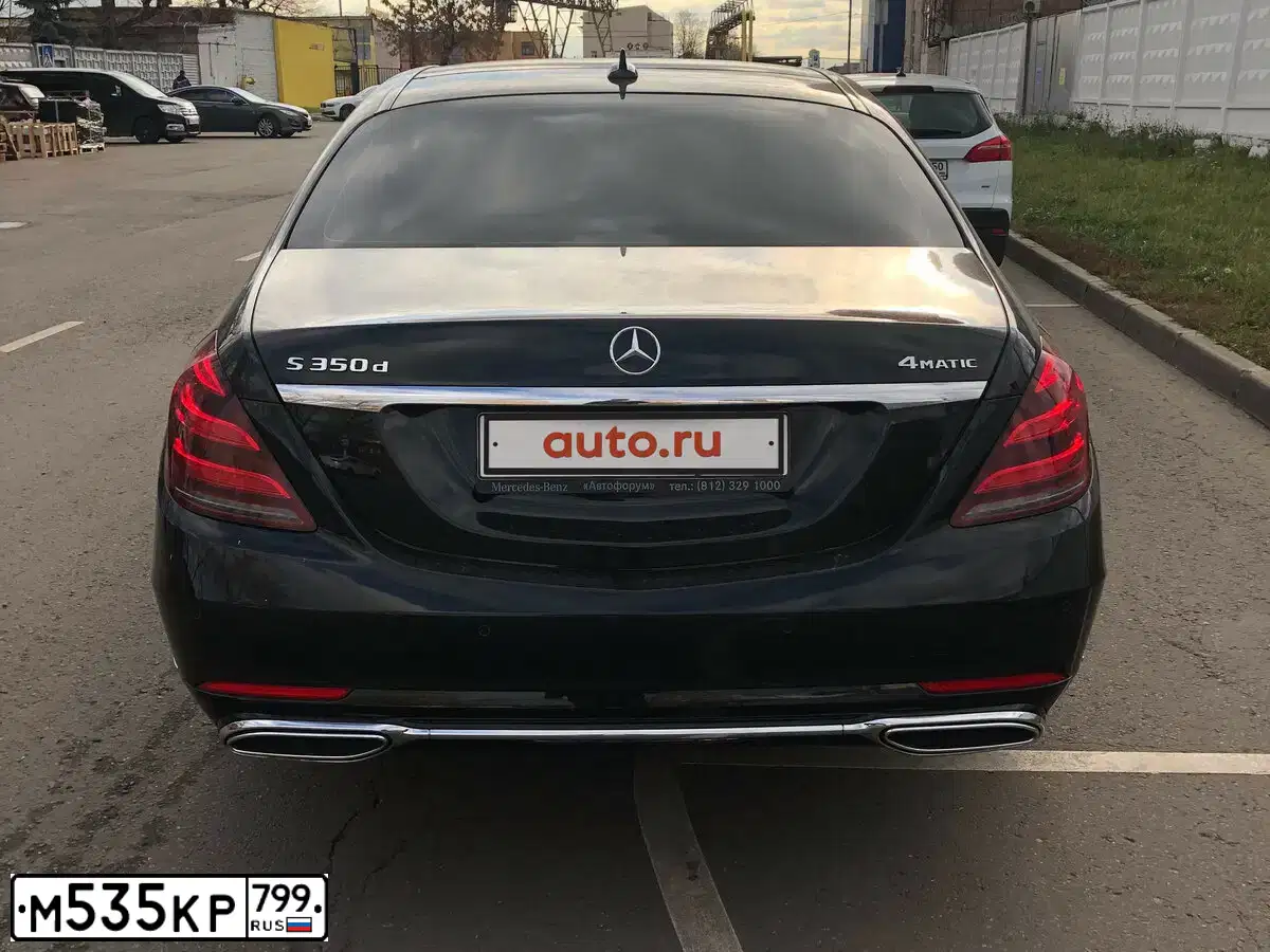 Фото автомобиля MERCEDES S-KLASSE, 2018 — госномер М535КР799. Цвет: ЧЕРНЫЙ