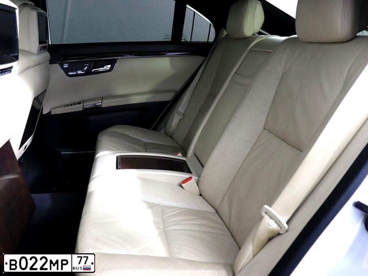 Фото автомобиля MERCEDES-BENZ S500, 2006 — госномер Х182АК763