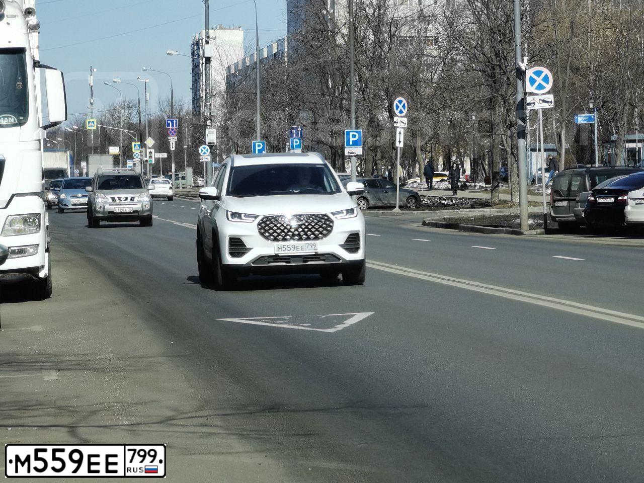 Фото автомобиля CHERY ЧЕРИ TIGGO8 PRO, 2021 — госномер М559ЕЕ799. Цвет: Белый