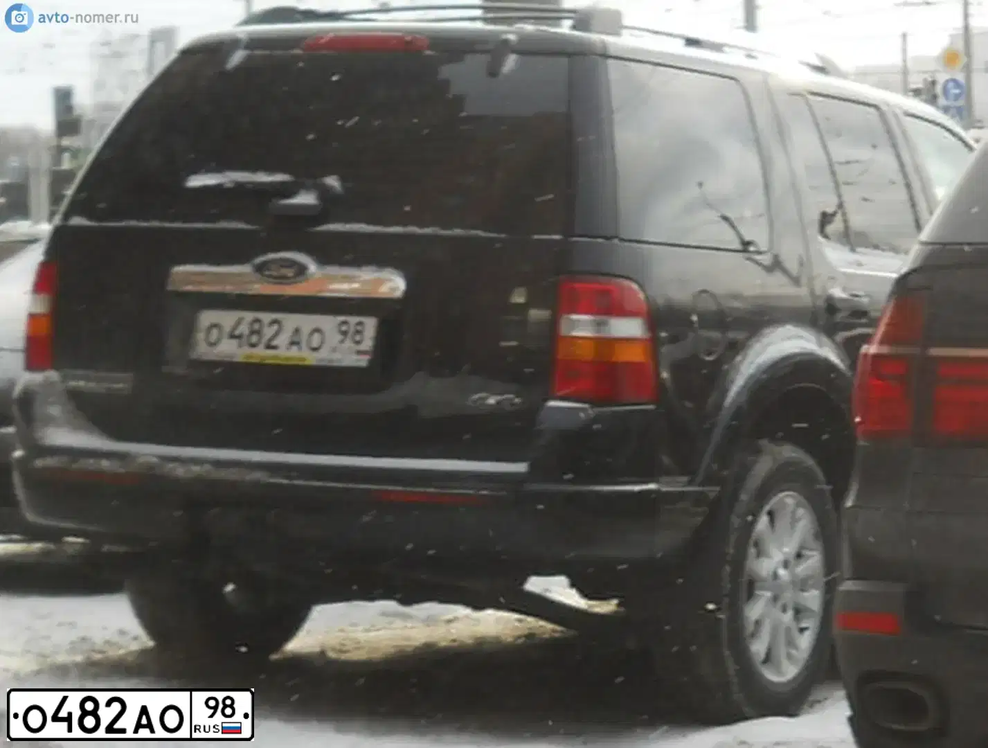Фото автомобиля FORD EXPLORER, 2008 — госномер О482АО98. Цвет: ЧЕРНЫЙ