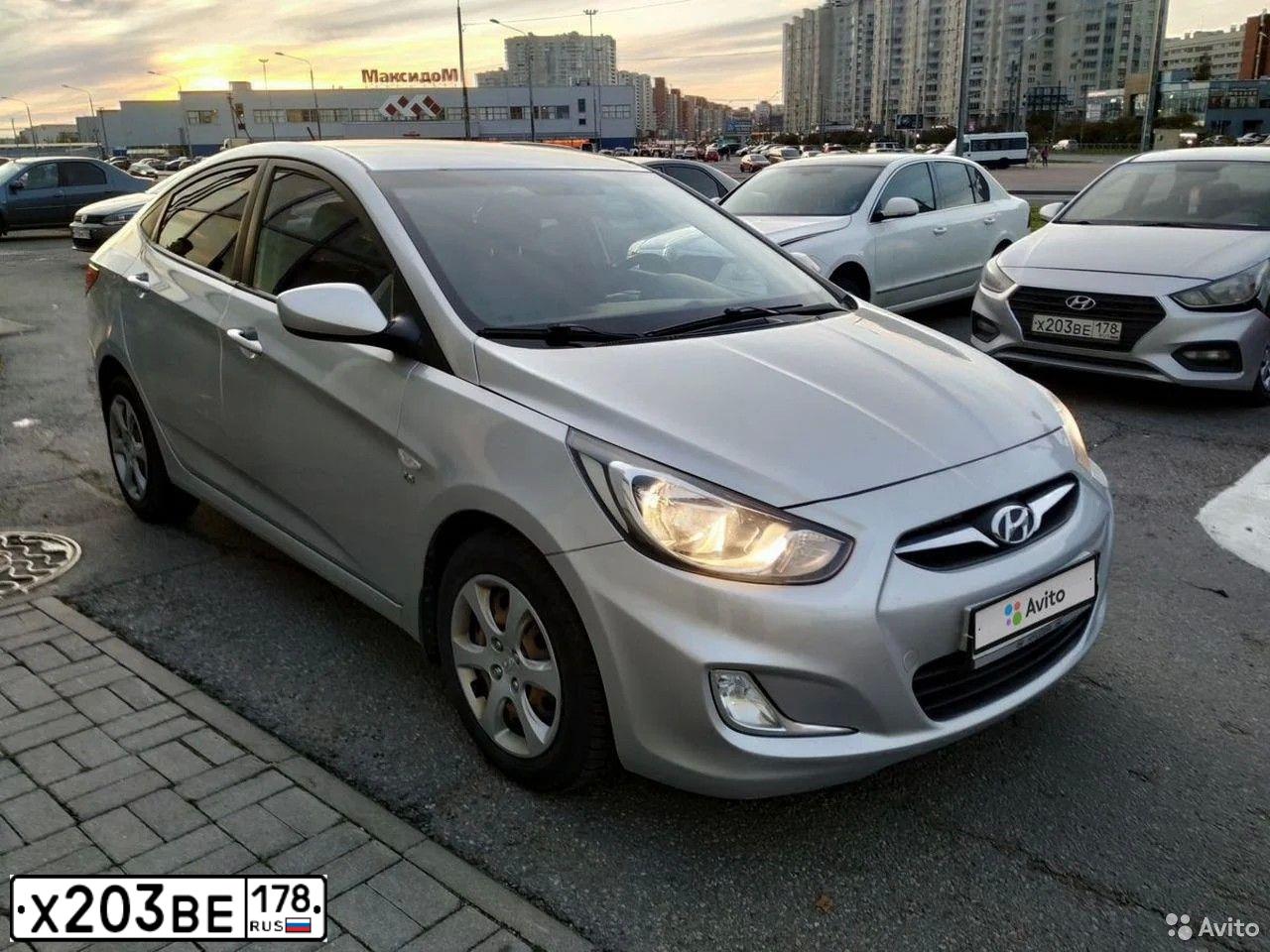 Фото автомобиля HYUNDAI SOLARIS, 2017 — госномер Е767УС95. Цвет: Серебристый