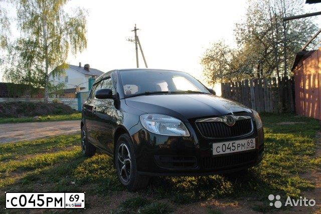 Фото автомобиля SKODA FABIA, 2009 — госномер С045РМ69. Цвет: ЧЕРНЫЙ
