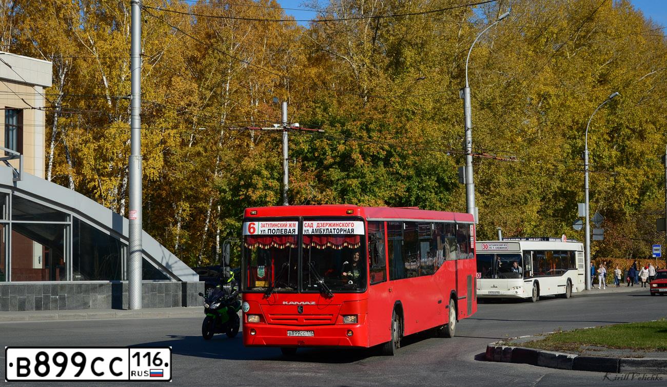 Фото автомобиля NEFAZ 5299 /KAMAZ 5297 4X2/, 2010 — госномер В899СС116. Цвет: Красный