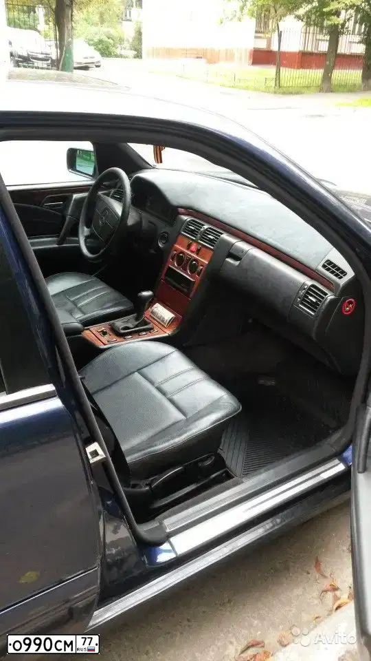 Фото автомобиля LADA 2108 SAMARA, 1987 — госномер М166ХМ58. Цвет: КРАСНЫЙ